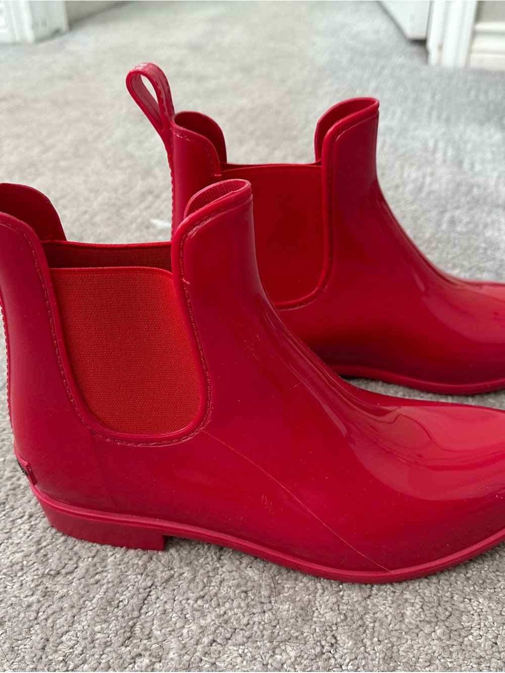 comfortview Red Gloss Chelsea Rain Ankle Boots